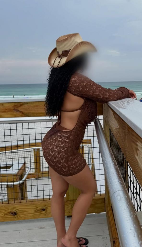 745065343: Chica busca chico en Tenerife