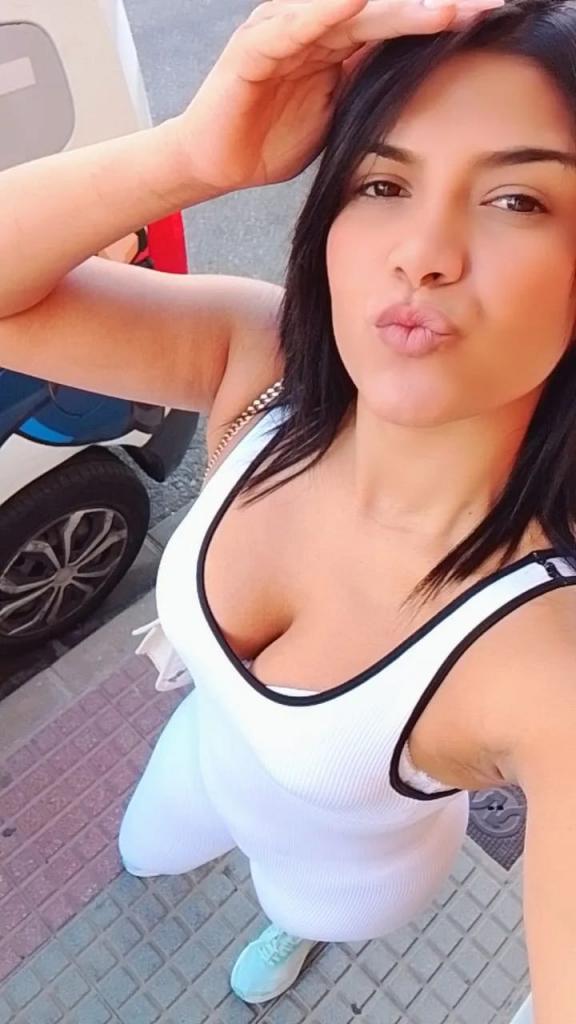 613629405: Chica busca chico en Sevilla