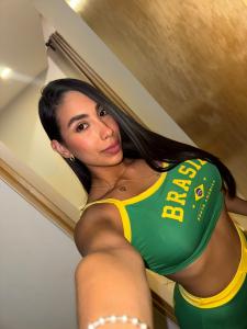 632886402: Chica busca chico en Gerona