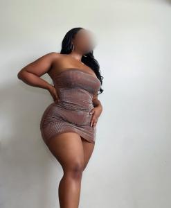631811539: Chica busca chico en Barcelona