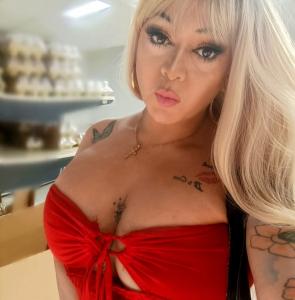 683138394: Chica busca chico en Málaga