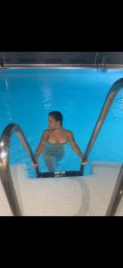 647163074: Chica busca chico en Málaga