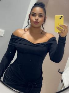 663340774: Chica busca chico en Cádiz