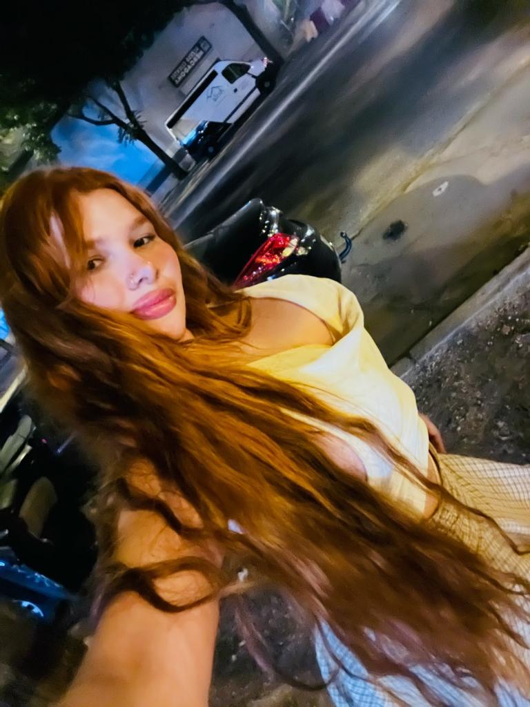 600497159: Chica busca chico en Sevilla