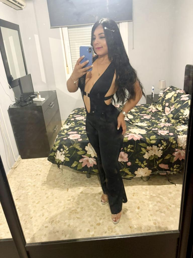 656731860: Chica busca chico en Barcelona