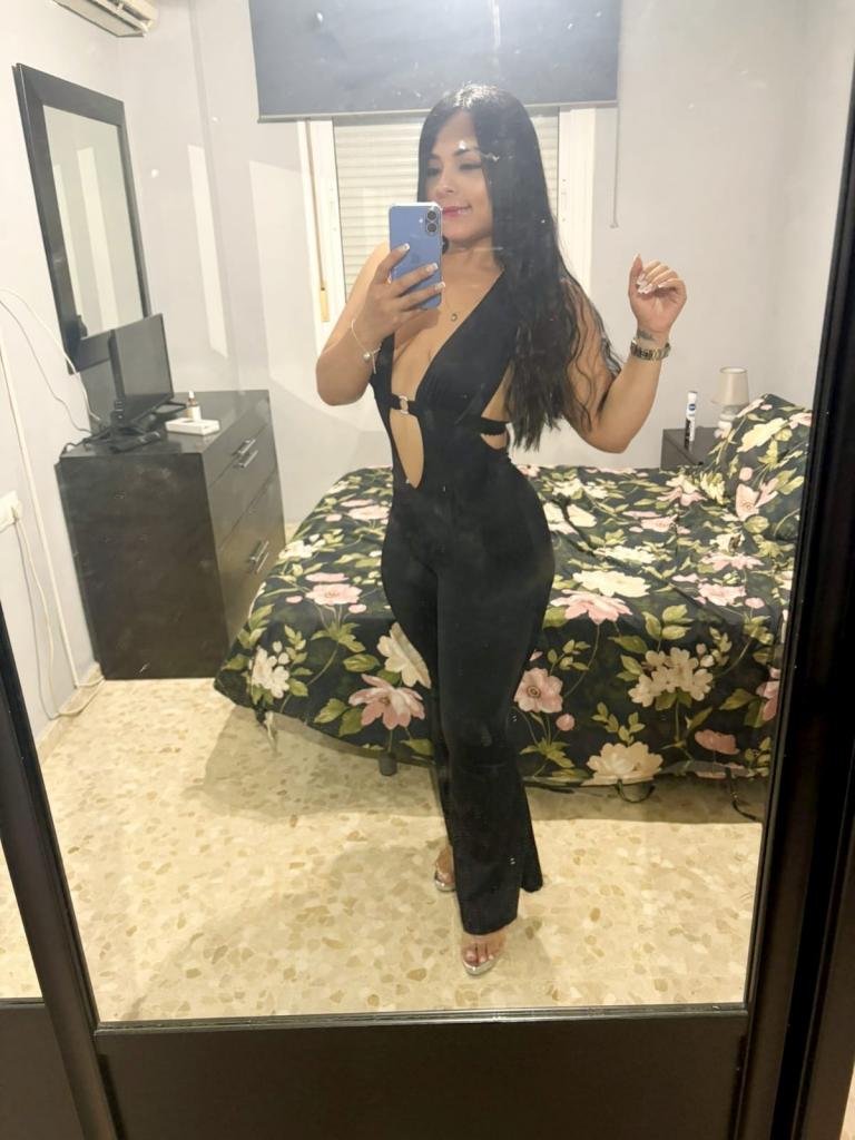 656731860: Chica busca chico en Barcelona