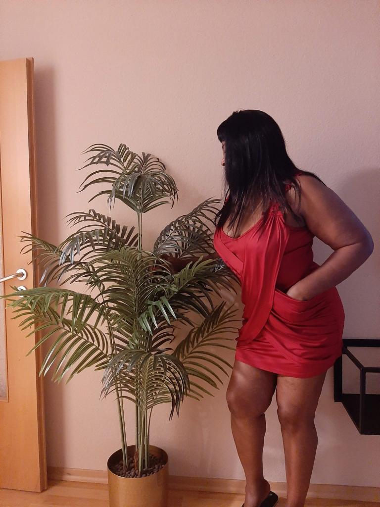 Chica busca chico en Orense: 