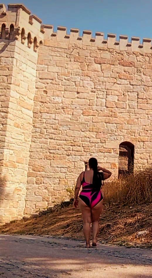 607602423: Chica busca chico en Pontevedra