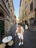 663993601: Chico busca chica en Madrid