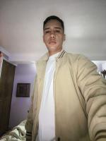 613423050: Chico busca chica en Valencia