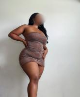 631811539: Chica busca chico en Barcelona