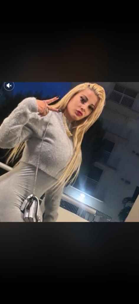 Chica busca chico en Barcelona: Chica busca chico