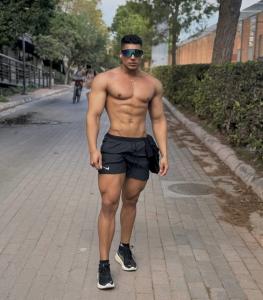 Chico busca chica en Valencia: 