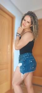 653980398: Chica busca chico en Orense