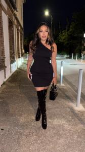 664856178: Chica busca chico en Madrid