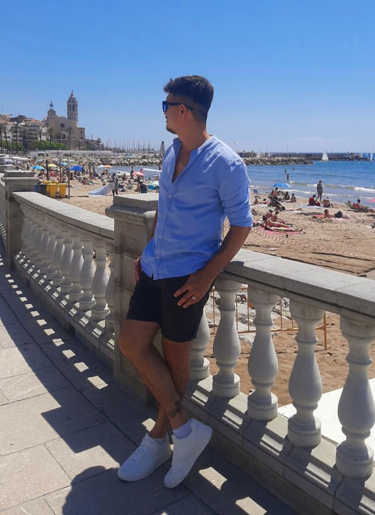 612412527: Chico busca chica en Gerona