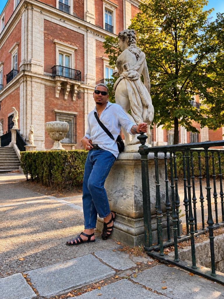 615311591: Chico busca chica en Madrid