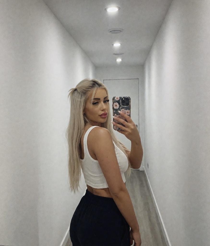 672959894: Chica busca chico en Madrid