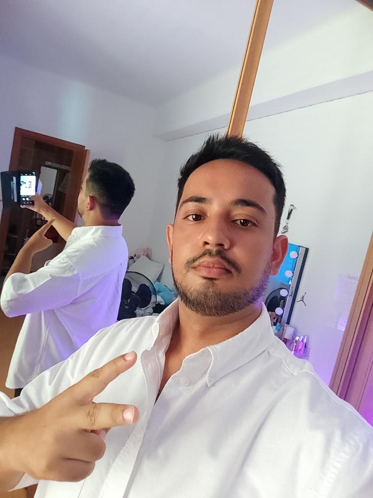 Chico busca chica en Mallorca: 