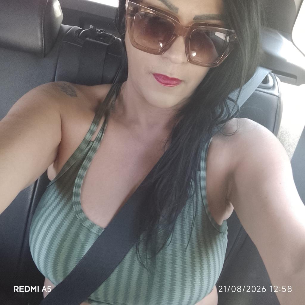 Chica busca chico en Ibiza: 