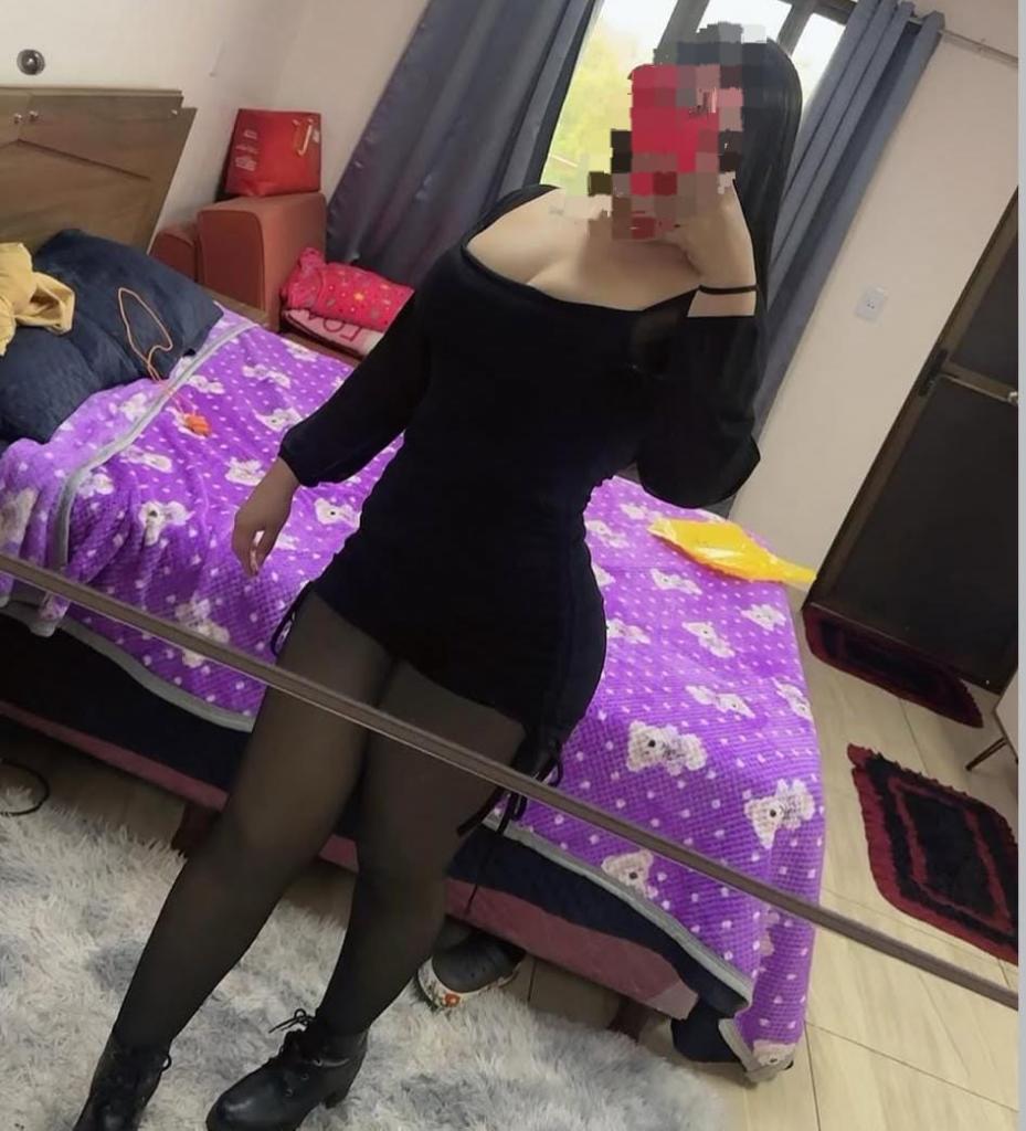 745062843: Chica busca chico en León