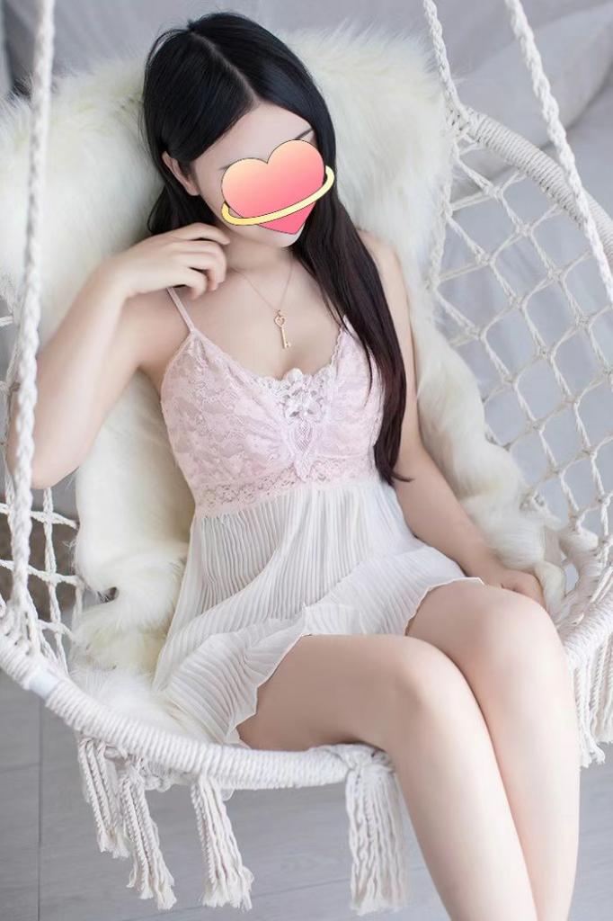 667656588: Chica busca chico en Madrid