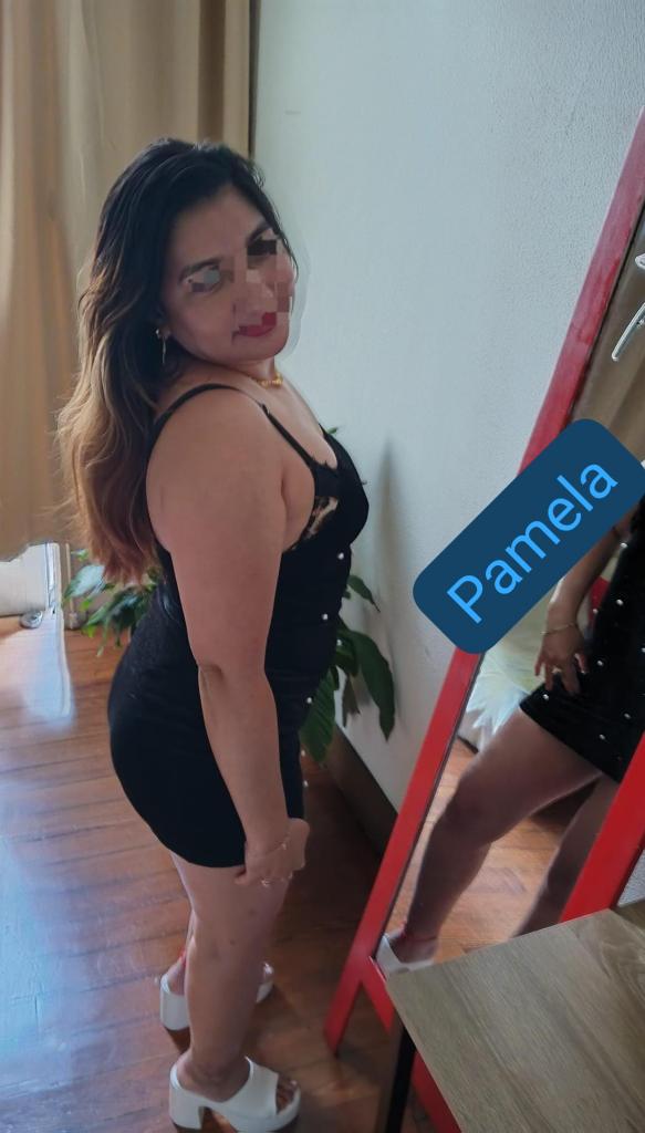 657998778: Chica busca chico en La Coruña