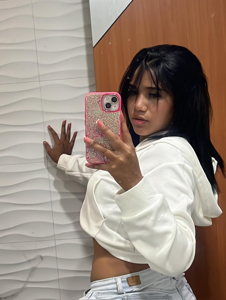 627704672: Chica busca chico en Barcelona
