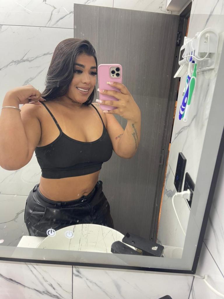Chica busca chico en Cádiz: 