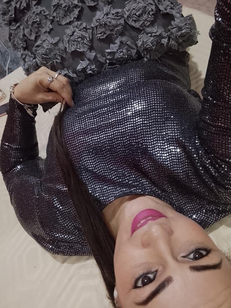 639668235: Chica busca chico en Navarra