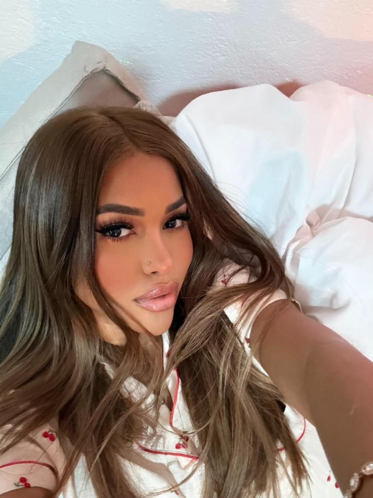 663331885: Chica busca chico en Madrid