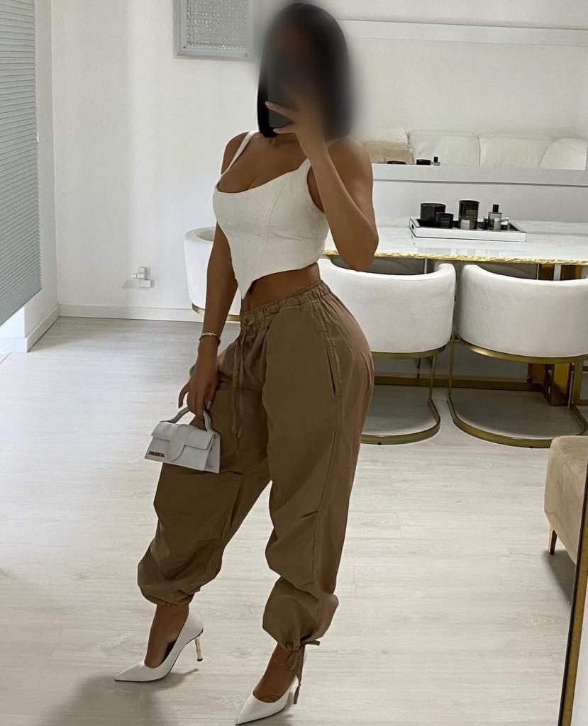 Chica busca chico en Tenerife: 