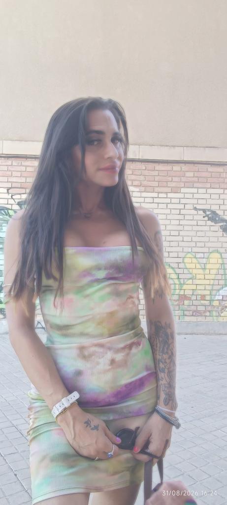 631009572: Travesti en Lérida