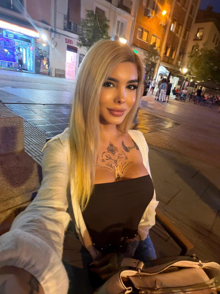 663691469: Transexual en Tenerife