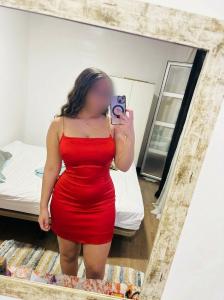 631885184: Chica busca chico en Valencia