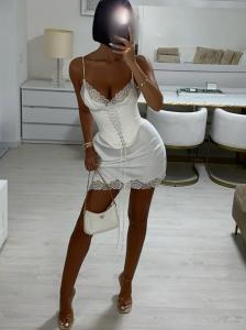 745065343: Chica busca chico en Tenerife