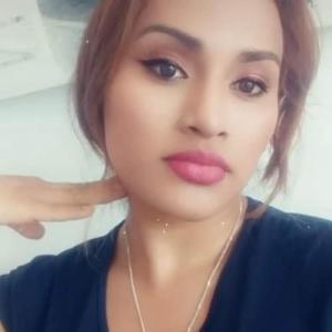 635984454: Chica busca chico en Ibiza