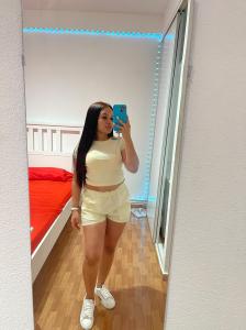 674484791: Chica busca chico en Madrid