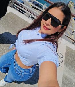 613232055: Chica busca chico en Ibiza