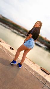 615809847: Chica busca chico en León