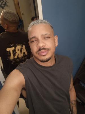 615311591: Chico busca chica en Madrid