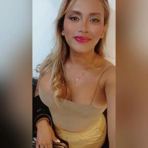 635984454: Chica busca chico en Ibiza