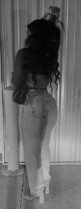 672961608: Chica busca chico en Madrid