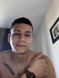 614575932: Chico busca chica en Málaga