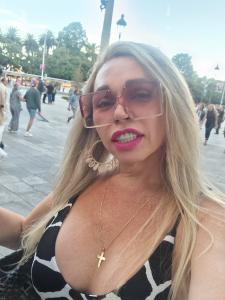 664630843: Transexual en Lugo