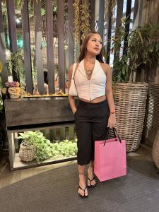 641355341: Chica busca chico en Granada