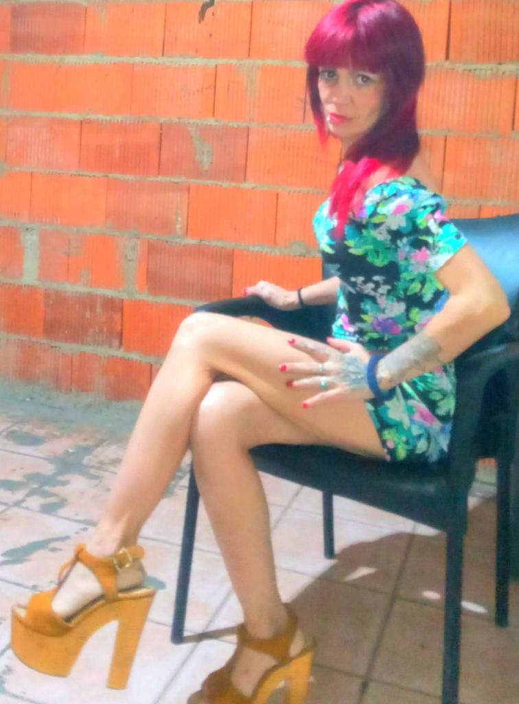 642779544: Chica busca chico en Badajoz
