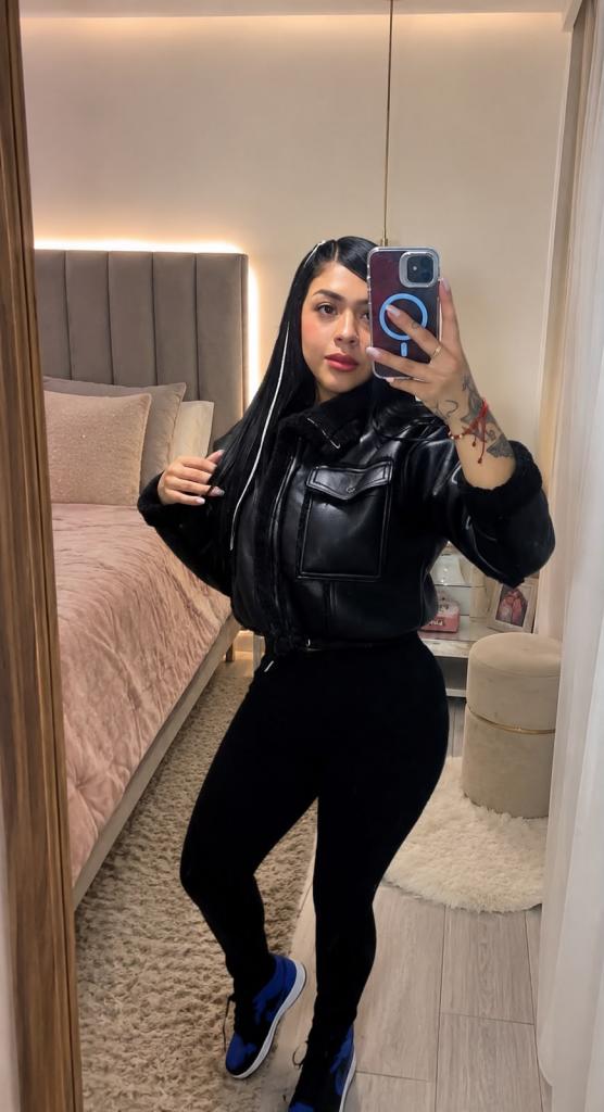 615809847: Chica busca chico en León