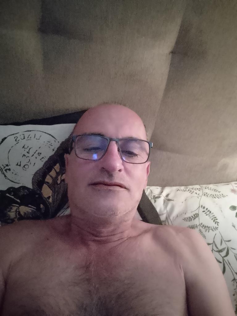 695478830: Chico busca chica en Málaga