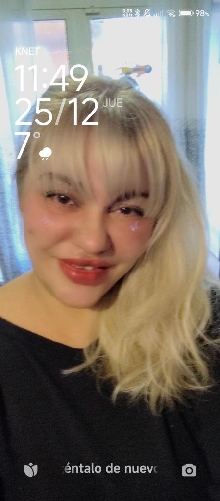 697737951: Chica busca chico en León